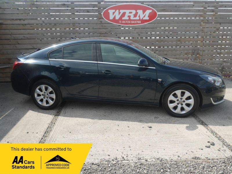 2016 Vauxhall Insignia 1.6 Cdti Sri Nav Hatchback 5dr Diesel Manual Euro 6 (s/s) (136 Ps) in Green — image 1