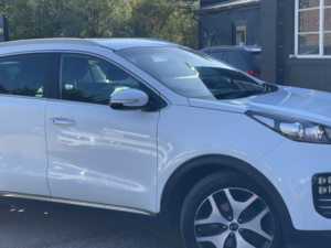 2018 Kia Sportage 1.6 T-Gdi Gt-Line in White — image 5