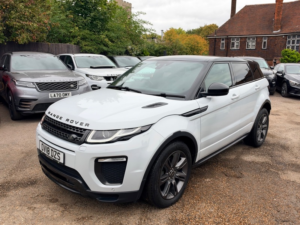 2018 Land Rover Range Rover Evoque Td4 Landmark in White — image 6