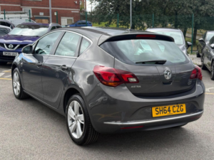 2014 Vauxhall Astra 1.4 16v Sri Euro 5 5dr in Grey — image 5
