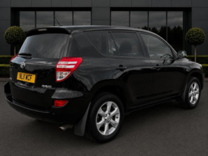 2011 Toyota Rav4 2.2 D-4d Xt-R 4WD Euro 5 5dr in Black — image 4