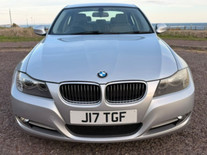 2010 BMW 3 Series 2.0 318d Exclusive Edition in Silver — image 3