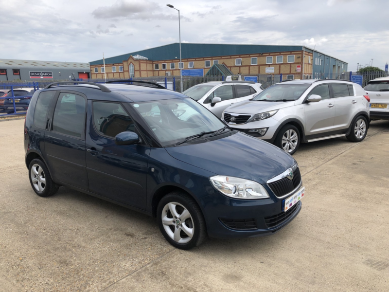 2013 Skoda Roomster 1.6 Tdi Se Plus in Blue — image 1