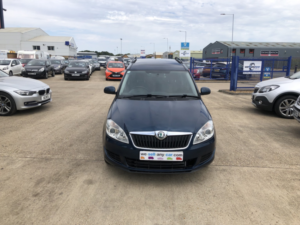 2013 Skoda Roomster 1.6 Tdi Se Plus in Blue — image 3