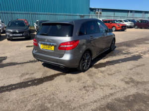 2014 Mercedes-Benz B Class 2.0 B220 Sport MPV 5dr Petrol 7g-Dct 4matic Euro 6 (s/s) (184 Ps) in Grey — image 4