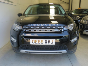 2017 Land Rover Discovery Sport 2.0 Td4 Hse Luxury Auto 4WD Euro 6 (s/s) 5dr in Black — image 2