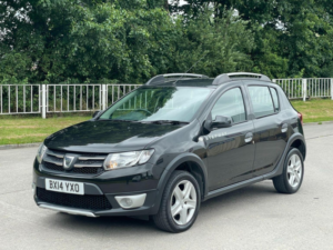 2014 Dacia Sandero Stepway 1.5 Dci Laureate Euro 5 5dr in Black — image 3
