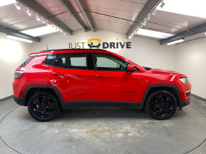 2019 Jeep Compass 1.6l 5dr 118 Bhp in Red — image 6
