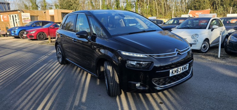 2013 Citroen C4 Picasso 1.6 E-Hdi Airdream Exclusive+ in Black — image 1
