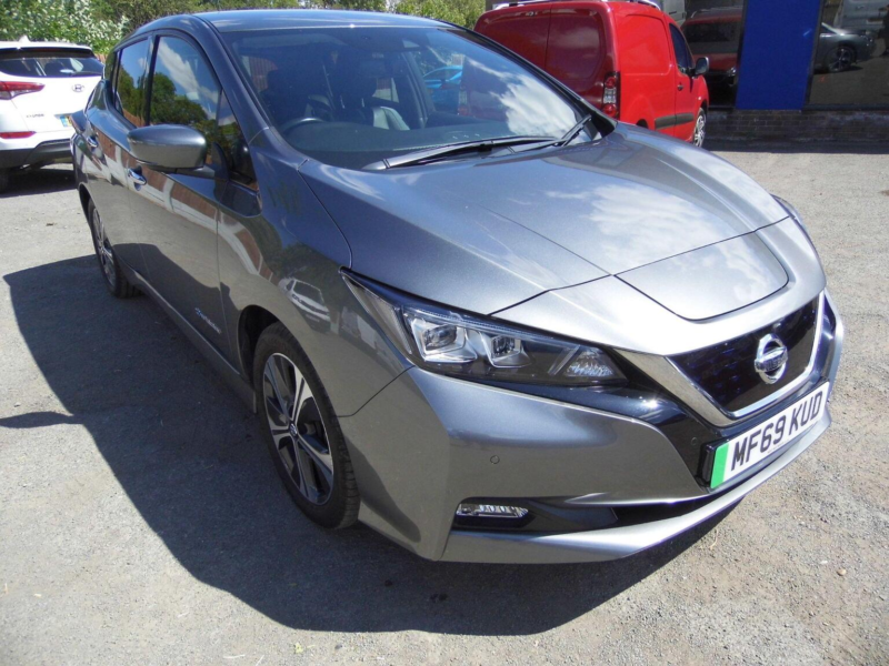 2019 Nissan Leaf 40kwh Tekna Auto 5dr in Grey — image 1
