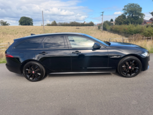 2019 Jaguar Xf 2.0i R-Sport Gpf Sportbrake 5dr Petrol Auto Euro 6 (s/s) (250 Ps) in Black — image 2