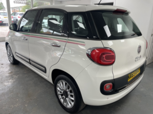 2013 Fiat 500l 1.4 Lounge in White — image 3