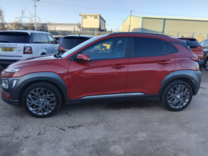 2019 Hyundai Kona 1.6 Kona Hev Prem 1.6 Dct in Red — image 5