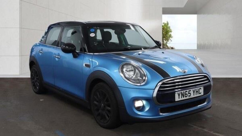 2015 MINI Hatch 1.5 Cooper D Euro 6 (s/s) 5dr in Blue — image 1