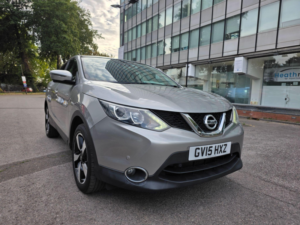 2015 Nissan Qashqai 1.2 Dig-T N-Tec 2WD Euro 6 (s/s) 5dr in Silver — image 5