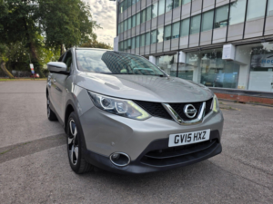 2015 Nissan Qashqai 1.2 Dig-T N-Tec 2WD Euro 6 (s/s) 5dr in Silver — image 6