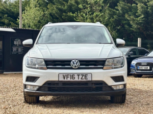 2016 Volkswagen Tiguan 2.0 Tdi Bluemotion Tech Se Navigation DSG 4motion Euro 6 (s/s) 5dr in White — image 5