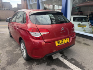 2012 Citroen C4 1.6 Hdi 16v Vtr Euro 5 5dr in Red — image 3