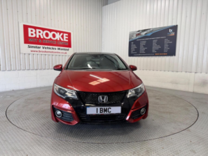 2016 Honda Civic 1.8 I-Vtec Sr Auto Euro 6 5dr in Red — image 3
