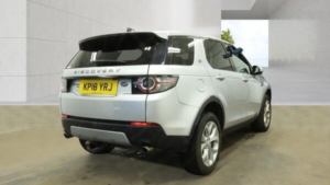 2018 Land Rover Discovery Sport 2.0 Td4 Hse Auto 4WD Euro 6 (s/s) 5dr in Silver — image 3