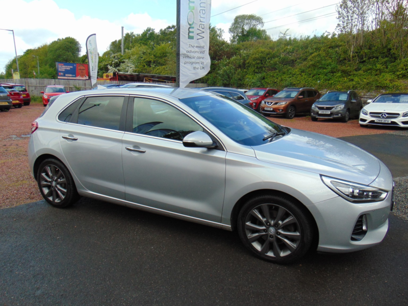 2018 Hyundai I30 1.4 I30 Prem 1.4t 140ps * 1 Owner * Full Dealer Service History * Lez Compliant * Finance Available in Silver — image 1