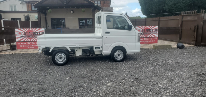 2025 Suzuki Carry MINI Pick Up 660cc Auto 4WD 2025 in White — image 1