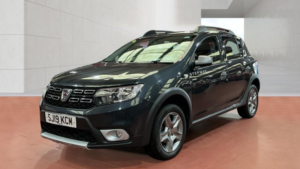 2019 Dacia Sandero Stepway 0.9 Stepway Essential Tce 90 My18 in Grey — image 2