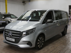 2025 Mercedes-Benz Vito 2.0 119 Cdi Select Crew Van Double Cab 5dr Diesel G-Tronic Rwd L3 Euro 6 (s/s) (190 Ps) in Silver — image 3