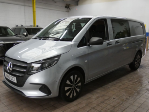 2025 Mercedes-Benz Vito 2.0 119 Cdi Select Crew Van Double Cab 5dr Diesel G-Tronic Rwd L3 Euro 6 (s/s) (190 Ps) in Silver — image 5
