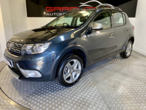 2018 Dacia Sandero Stepway 0.9 Tce Comfort in Grey — image 3