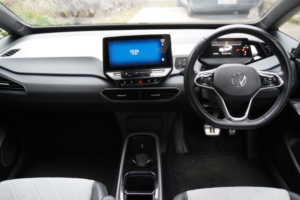 2022 Volkswagen Id.3 Pro Performance 58kwh Family in White — image 2