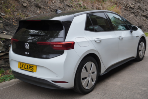 2022 Volkswagen Id.3 Pro Performance 58kwh Family in White — image 4