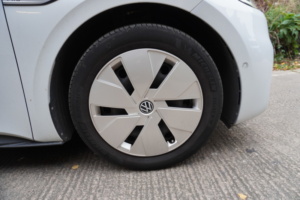 2022 Volkswagen Id.3 Pro Performance 58kwh Family in White — image 5