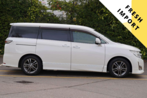 2012 Nissan Elgrand 2.5 Highway Star Urban Chrome 5dr 7 Seats in White — image 2