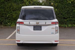 2012 Nissan Elgrand 2.5 Highway Star Urban Chrome 5dr 7 Seats in White — image 6