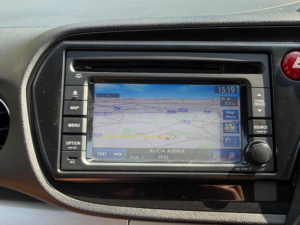 2013 Honda Insight 1.3h Ima Hx CVT Euro 5 5dr in Black — image 2