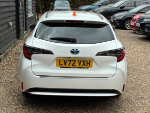 2022 Toyota Corolla 1.8 Vvt-H CVT Euro 6 (s/s) 5dr in White — image 6