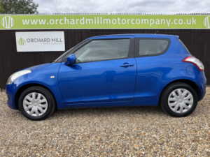 2013 Suzuki Swift 1.2 Sz2 in Blue — image 3