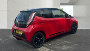 2017 Toyota Aygo 1.0 Vvt-I X-Cite 4 Red Bi-Tone Euro 6 5dr (safety Sense) in Red — image 3