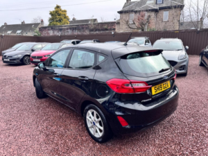 2019 Ford Fiesta 1.0t Ecoboost Zetec Euro 6 (s/s) 5dr in Black — image 4
