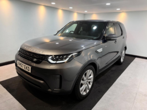 2017 Land Rover Discovery 2.0 Sd4 Hse Auto 4WD Euro 6 (s/s) 5dr in Grey — image 3