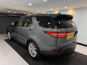 2017 Land Rover Discovery 2.0 Sd4 Hse Auto 4WD Euro 6 (s/s) 5dr in Grey — image 4