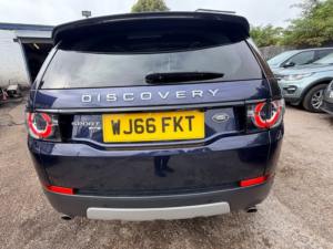 2016 Land Rover Discovery Sport Td4 Hse in Blue — image 6
