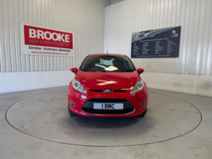 2011 Ford Fiesta 1.4 Tdci Dpf Zetec 5dr in Red — image 2
