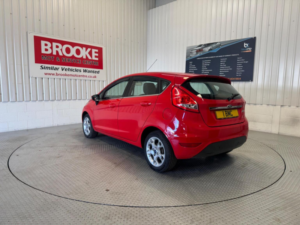 2011 Ford Fiesta 1.4 Tdci Dpf Zetec 5dr in Red — image 5