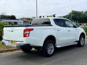 2019 Mitsubishi L200 2.4 Di-D Dc Warrior 4WD Euro 6 4dr in White — image 2