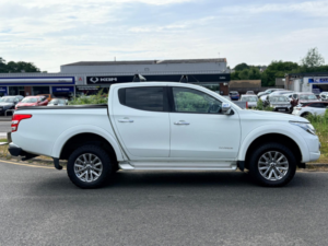 2019 Mitsubishi L200 2.4 Di-D Dc Warrior 4WD Euro 6 4dr in White — image 3