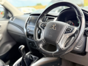 2019 Mitsubishi L200 2.4 Di-D Dc Warrior 4WD Euro 6 4dr in White — image 4