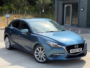 2018 Mazda Mazda3 2.0 Skyactiv-G Sport Nav Euro 6 (s/s) 5dr in Blue — image 5