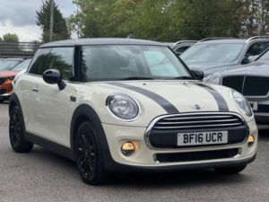 2016 MINI Hatch 1.2 One Euro 6 (s/s) 3dr in White — image 5